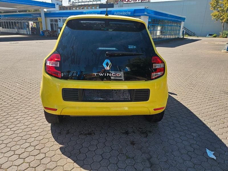 Gebraucht Renault Twingo Life 71 PS (52 kW) 2016 Gelb Kleinwagen