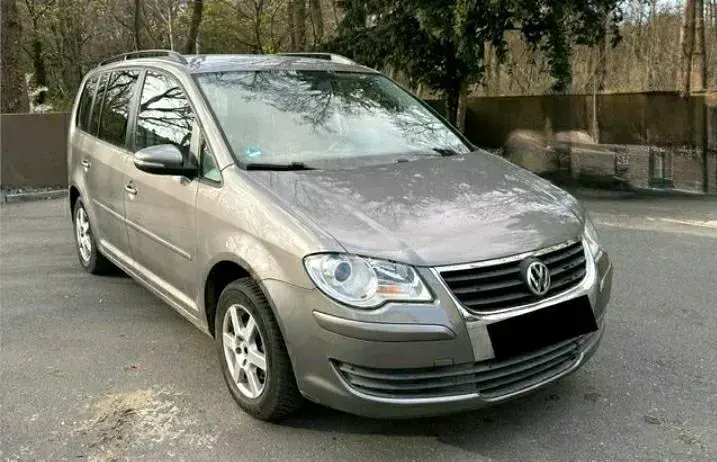 Gebraucht VW Touran 105 PS (77 kW) 2009 Grau Van / Kleinbus