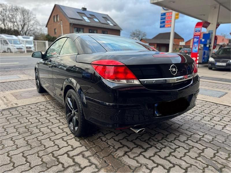 Gebraucht Opel Astra Cabriolet 140 PS (102 kW) 2009 Schwarz Cabrio