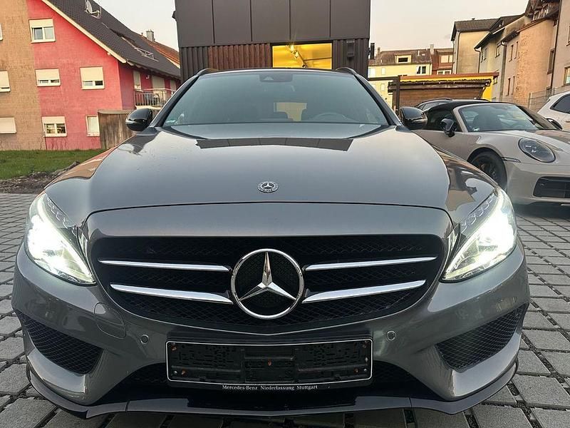 Gebraucht Mercedes C300 AMG line 245 PS (180 kW) 2017 Grau Limousine
