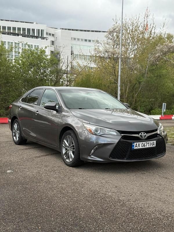 Gebraucht Toyota Camry 2017 Gelb Limousine