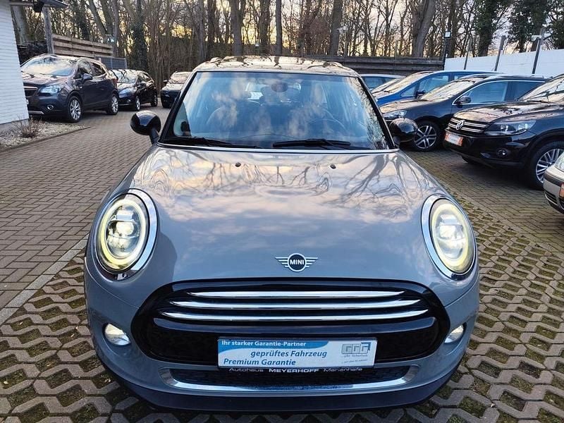 Gebraucht Mini Cooper 136 PS (100 kW) 2019 Grau Kleinwagen