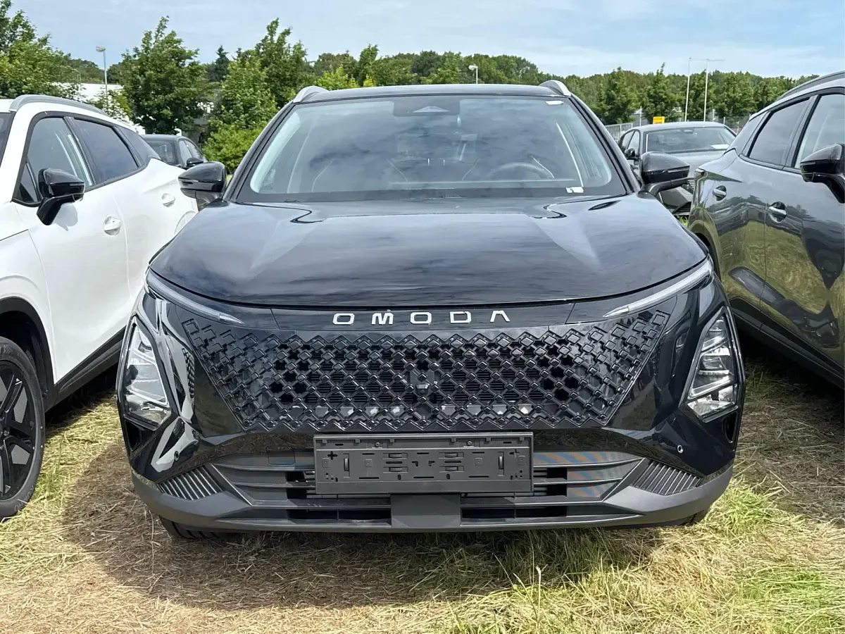 Neu Omoda 5 147 PS (108 kW) 2026 Phantom grey metallic SUV