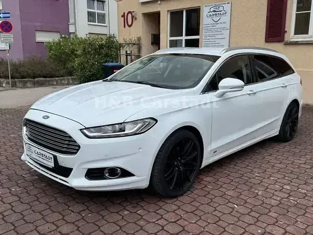 Gebraucht Ford Mondeo Titanium 180 PS (132 kW) 2019 Weiß Limousine