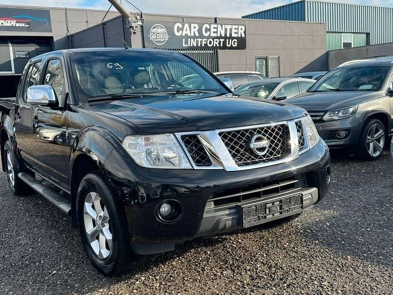 Schwarz Gebraucht 2011 Nissan Navara SE Abholung | 9.900 € (Fairer Preis) - Bild 1/4