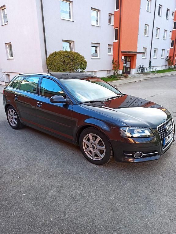 Gebraucht Audi A3 Attraction 140 PS (102 kW) 2010 Kleinwagen