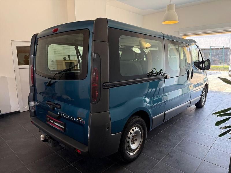 Gebraucht Opel Vivaro 135 PS (99 kW) 2006 Blau Van / Kleinbus