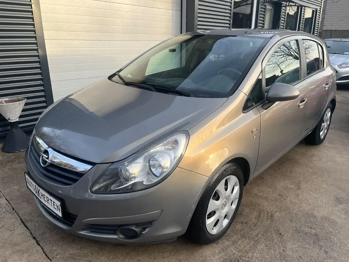 Gebraucht Opel Corsa Edition 69 PS (50 kW) 2011 Grau Limousine