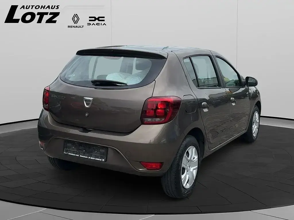 Gebraucht Dacia Sandero Comfort 90 PS (66 kW) 2018 Braun Limousine