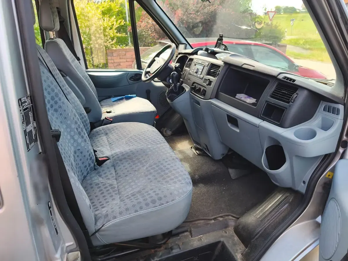 Gebraucht Ford Transit 131 PS (96 kW) 2007 Silber Van / Kleinbus