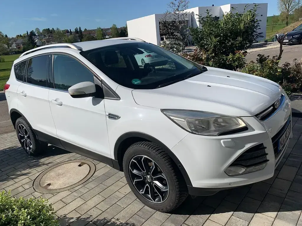 Usata Ford Kuga Titanium 150 CV (110 kW) 2014 Bianco SUV