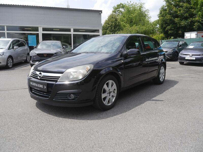 Schwarz Gebraucht 2006 Opel Astra Edition Limousine | 699 € (Superpreis) - Bild 1/4