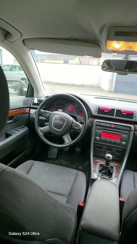 Gebraucht Audi A4 131 PS (96 kW) 2008 Gold Limousine