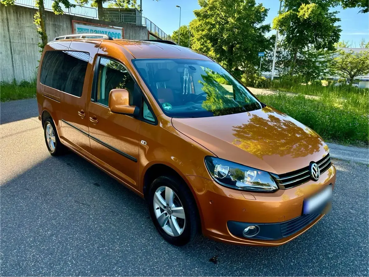Gebraucht VW Caddy Maxi 140 PS (102 kW) 2013 Orange Van / Kleinbus