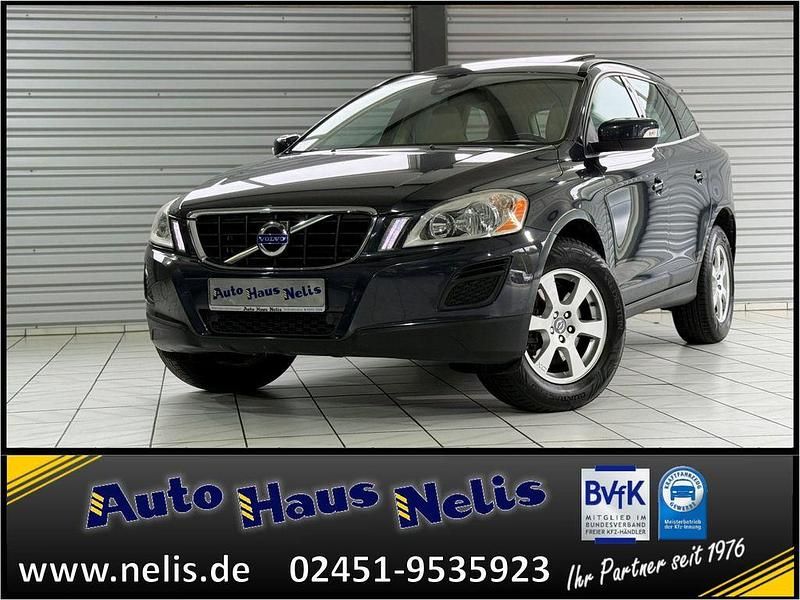 Grau Gebraucht 2013 Volvo XC60 Momentum SUV | 9.980 € (Fairer Preis) - Bild 1/4