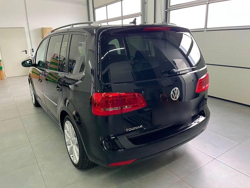 Gebraucht VW Touran Highline 140 PS (102 kW) 2010 Schwarz Van / Kleinbus