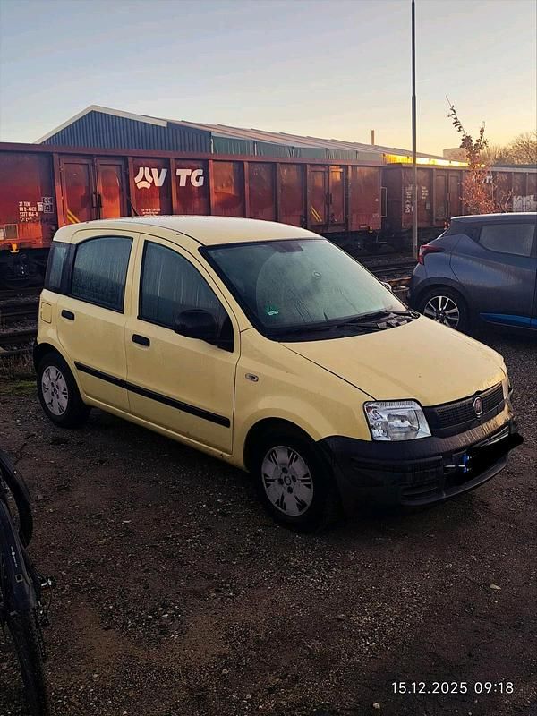 Gebraucht Fiat Panda 56 PS (41 kW) 2010 Gelb Kleinwagen