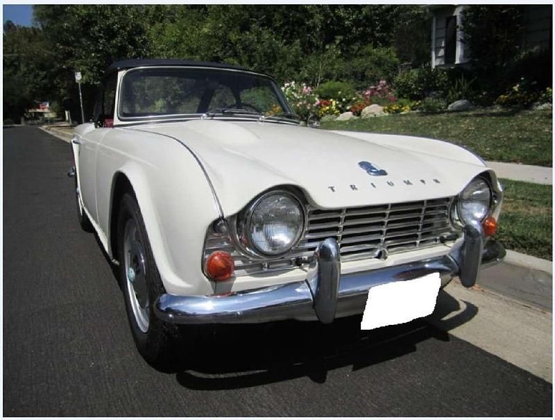 Weiß Gebraucht 1963 Triumph TR4 Cabrio | 26.900 € - Bild 1/4