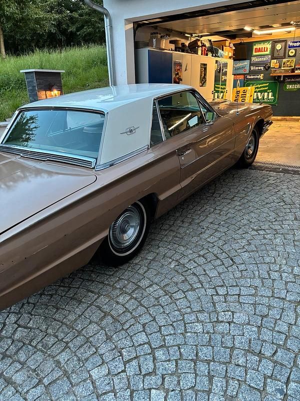 Gold Gebraucht 1965 Ford Thunderbird Coupé | 12.500 € - Bild 1/4