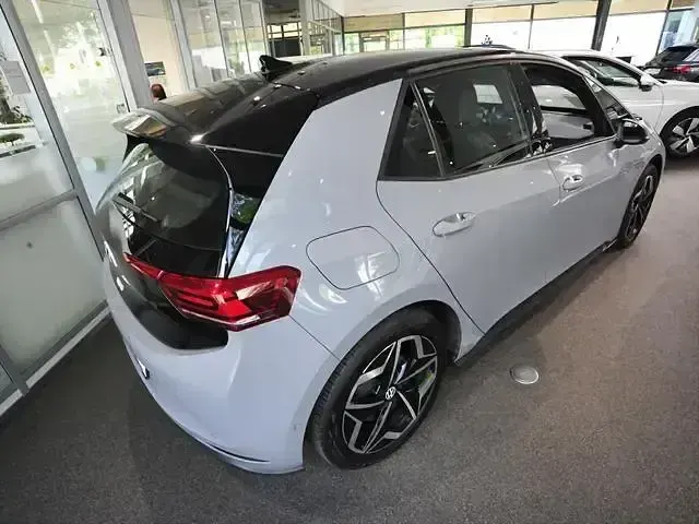 Second-hand VW ID.3 Pro 169 kW (231 CP) 2023 Gri Hatchback