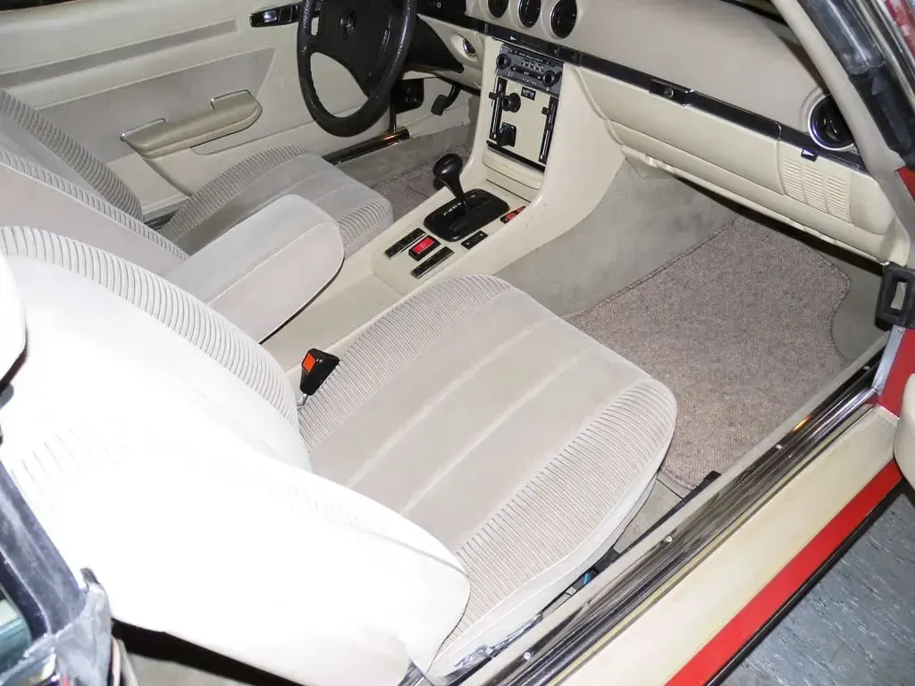 Gebraucht Mercedes SLC450 218 PS (160 kW) 1977 Rot Coupé