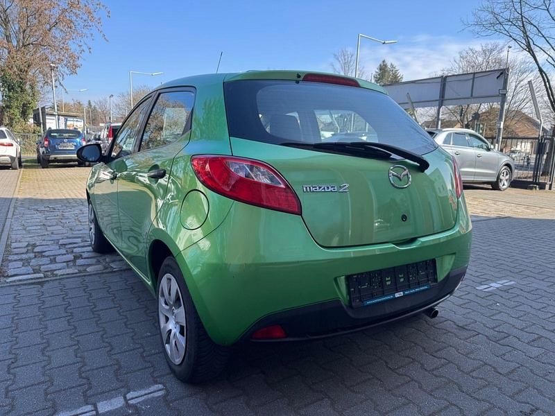 Second-hand Mazda 2 Impuls 75 CP (55 kW) 2009 Verde Hatchback