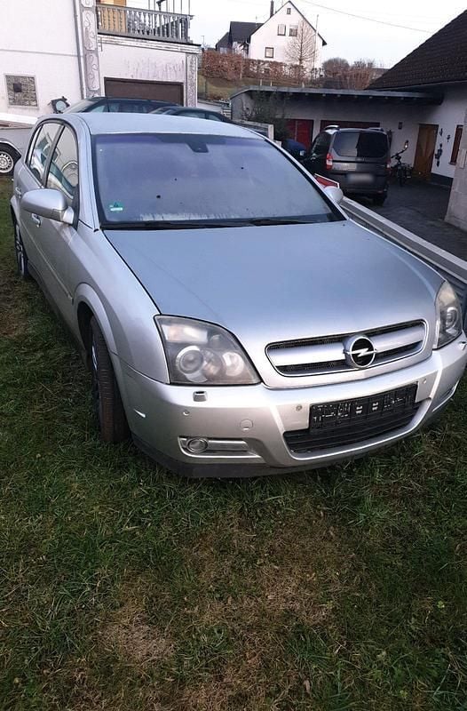 Gebraucht Opel Signum 155 PS (114 kW) 2005 Silber Kleinwagen