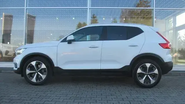 Gebraucht Volvo XC40 Momentum 190 PS (139 kW) 2018 Weiß SUV