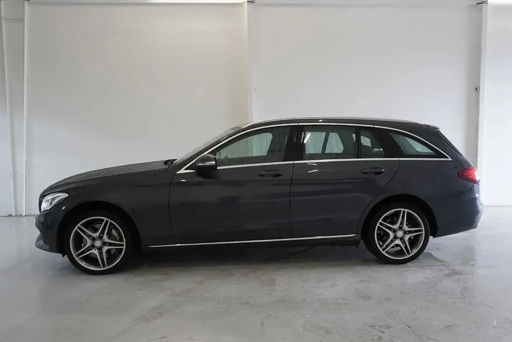 Gebraucht Mercedes C250 204 PS (150 kW) 2015 Grau Limousine