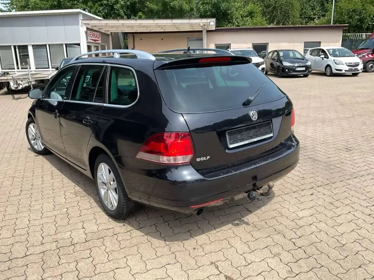 Gebraucht VW Golf VI Style 105 PS (77 kW) 2011 Schwarz Kleinwagen
