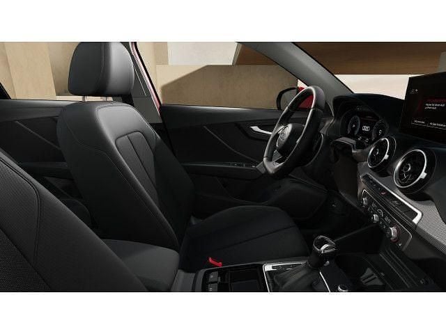 Neu Audi Q2 Advanced Plus 150 PS (110 kW) 2025 Progressivrot metallic SUV