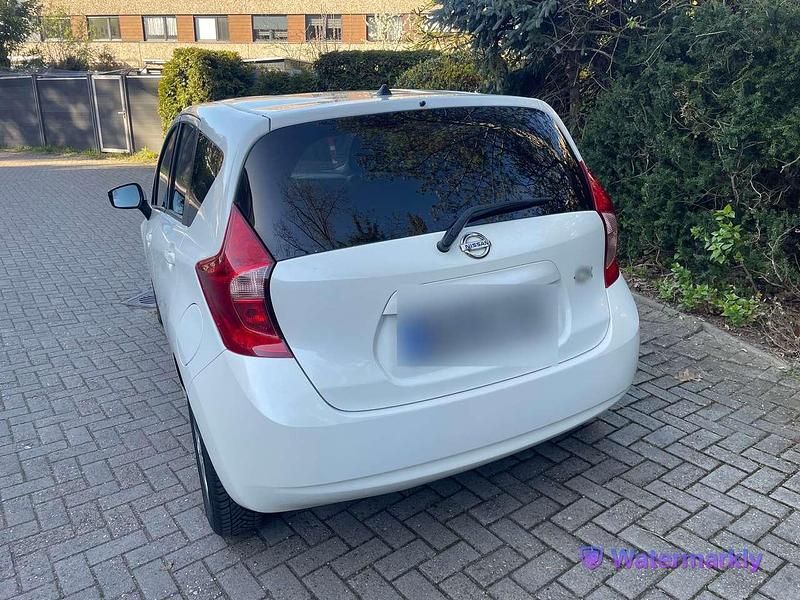 Gebraucht Nissan Note Visia 80 PS (58 kW) 2014 Weiß Kleinwagen