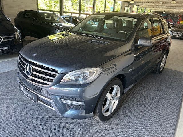 Grau Gebraucht 2012 Mercedes ML350 AMG SUV | 13.900 € (Fairer Preis) - Bild 1/4