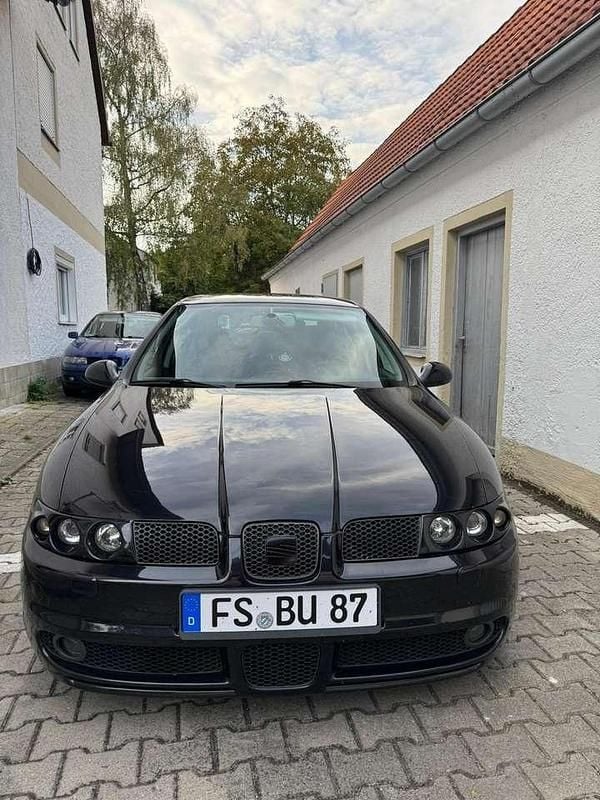 Gebraucht 2004 Seat Leon Limousine | 2.900 € (Fairer Preis) - Bild 1/4