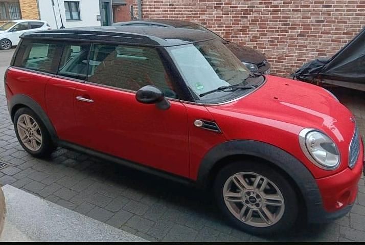 Rot Gebraucht 2012 Mini Cooper Clubman Kombi | 4.600 € (Superpreis) - Bild 1/4