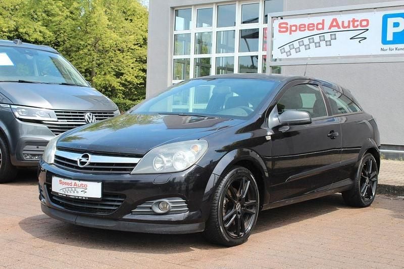 Schwarz Gebraucht 2006 Opel Astra GTC Edition+ Coupé | 990 € (Superpreis) - Bild 1/4