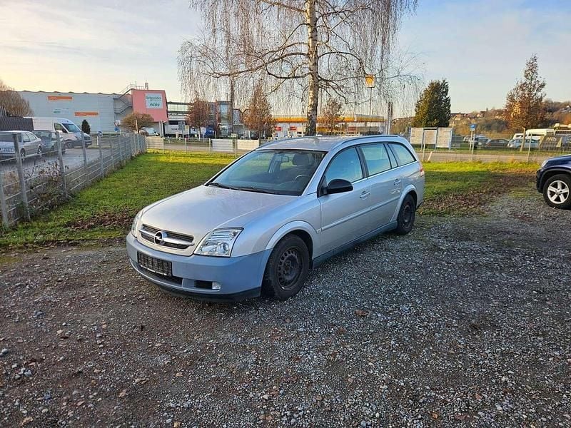 Grau Gebraucht 2004 Opel Vectra Sport Kombi | 2.500 € (Fairer Preis) - Bild 1/4