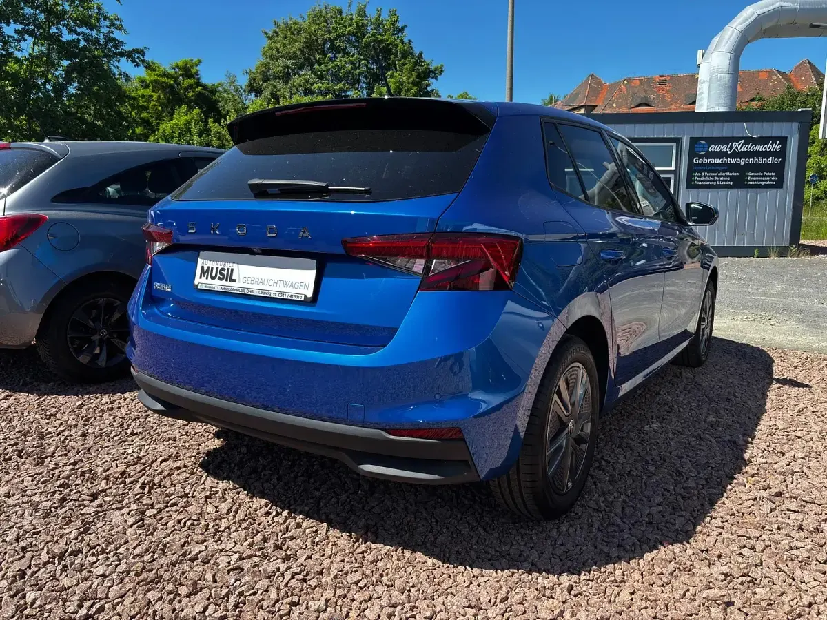 Gebraucht Skoda Fabia Drive 95 PS (69 kW) 2022 Candyweiss Kleinwagen