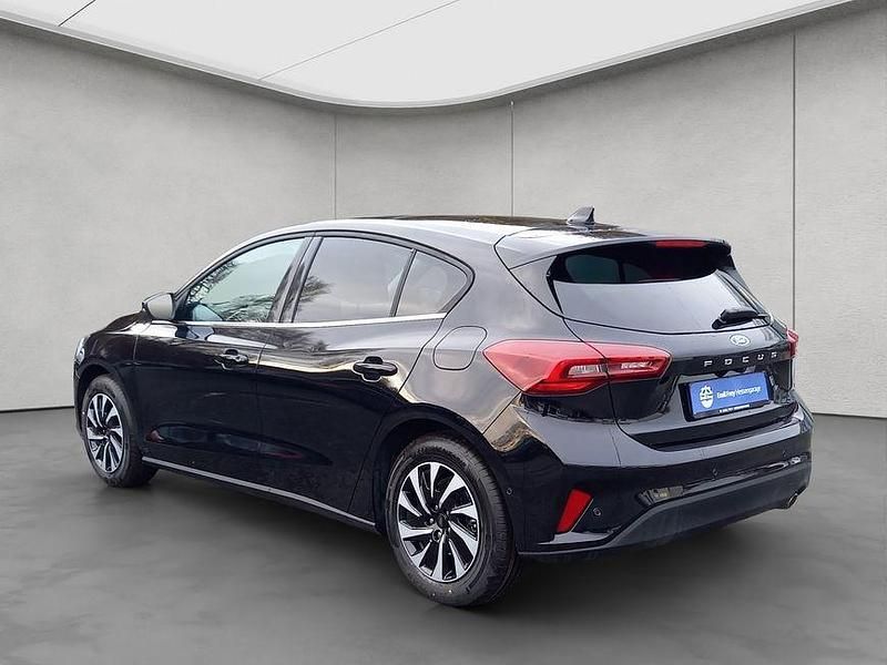 Neu Ford Focus Titanium 155 PS (114 kW) 2026 Schwarz Limousine