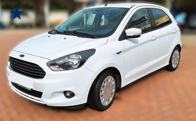 Weiß Gebraucht 2017 Ford Ka Plus Cool & Sound Edition Kleinwagen | 7.800 € (Fairer Preis) - Bild 1/4
