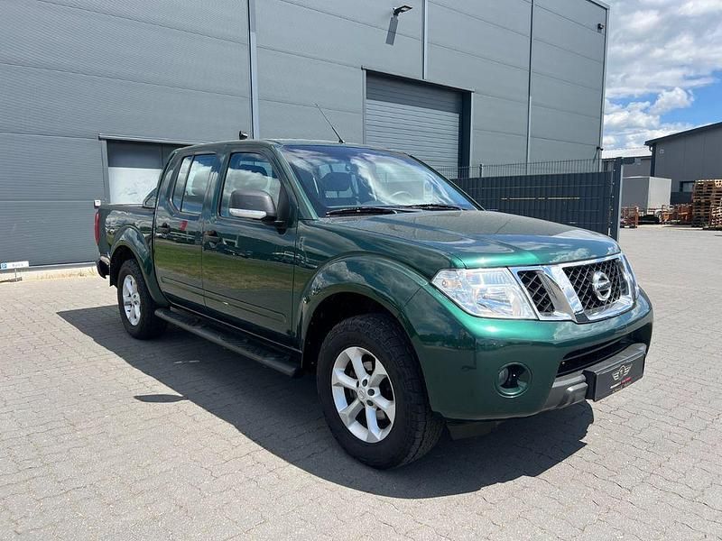 Grün Gebraucht 2013 Nissan Navara Abholung | 14.490 € (Fairer Preis) - Bild 1/4