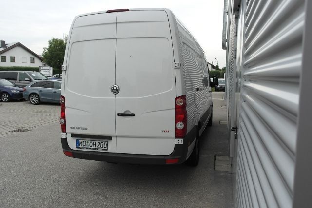 Używany VW Crafter R 163 KM (119 kW) 2016 Biały Van