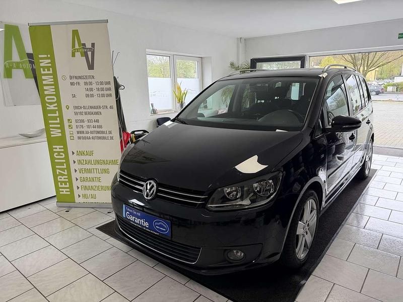 Gebraucht VW Touran Cup 140 PS (102 kW) 2015 Deep black perleffekt Van / Kleinbus