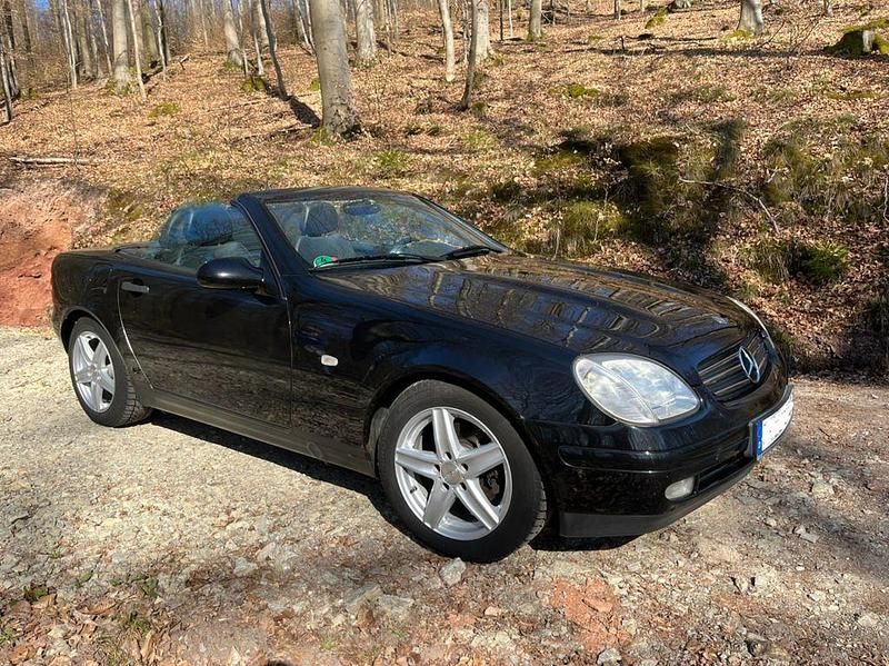 Schwarz Gebraucht 1999 Mercedes SLK200 Cabrio | 3.999 € (Fairer Preis) - Bild 1/4