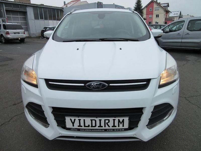 Gebraucht Ford Kuga SYNC Edition 150 PS (110 kW) 2015 Weiß SUV