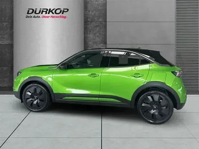 Gebraucht Opel Mokka Ultimate 131 PS (96 kW) 2024 Matcha green/ikone gruen SUV