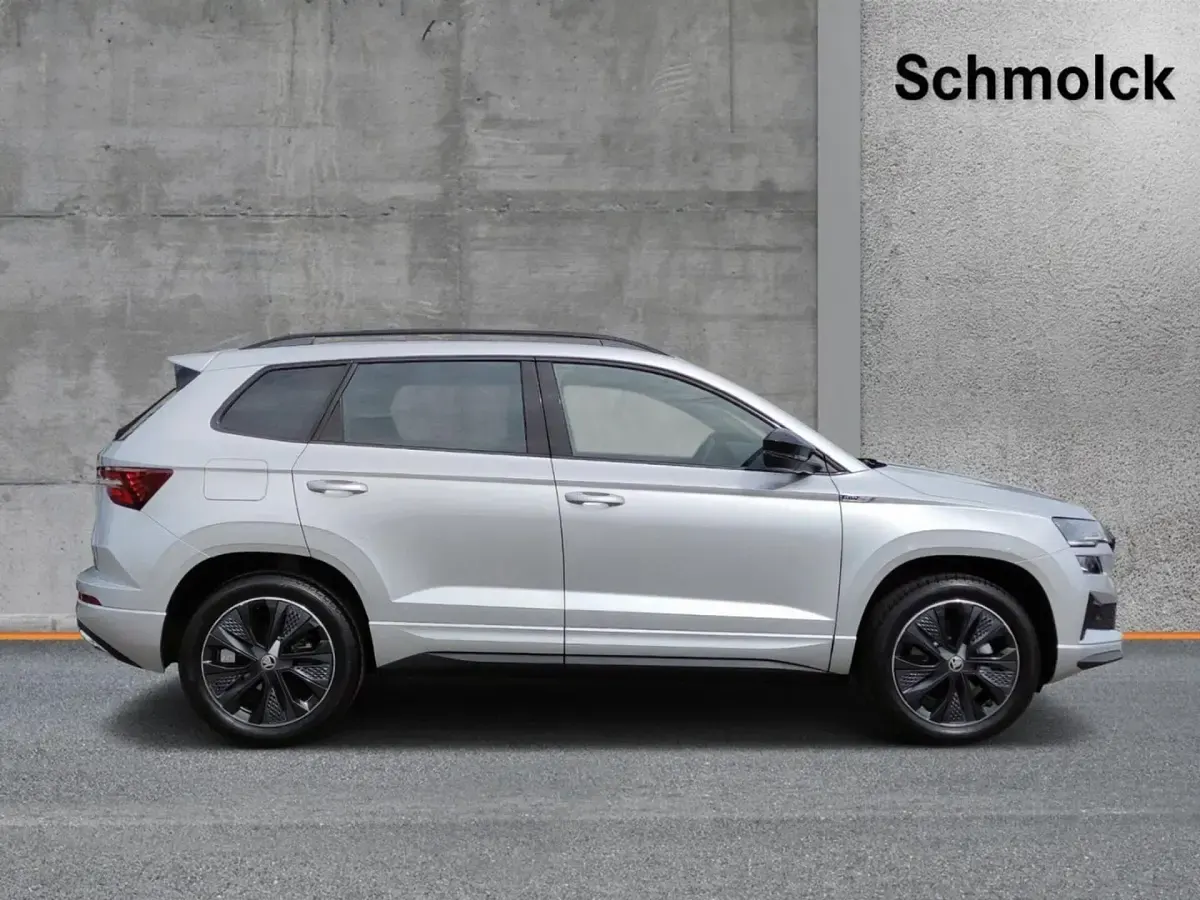 Gebraucht Skoda Karoq SportLine 151 PS (111 kW) 2023 Silber SUV