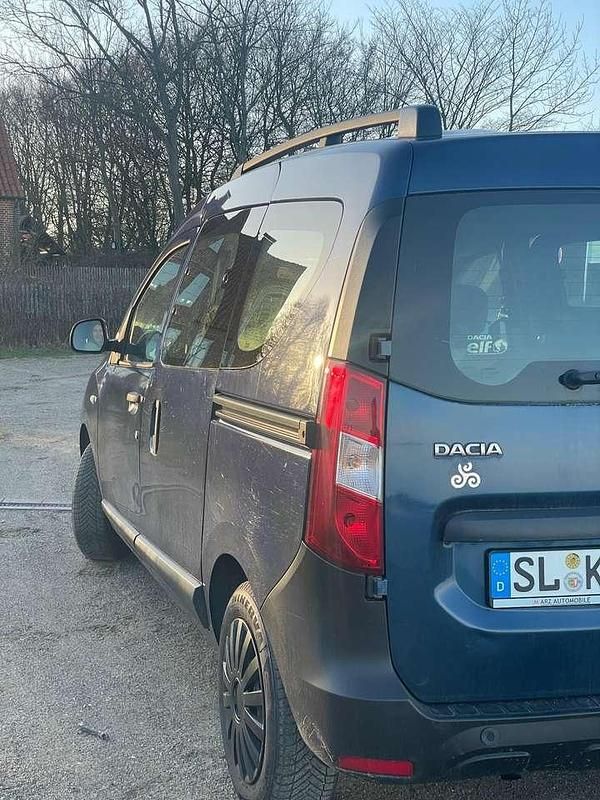 Gebraucht Dacia Dokker Lauréate 102 PS (75 kW) 2017 Van / Kleinbus