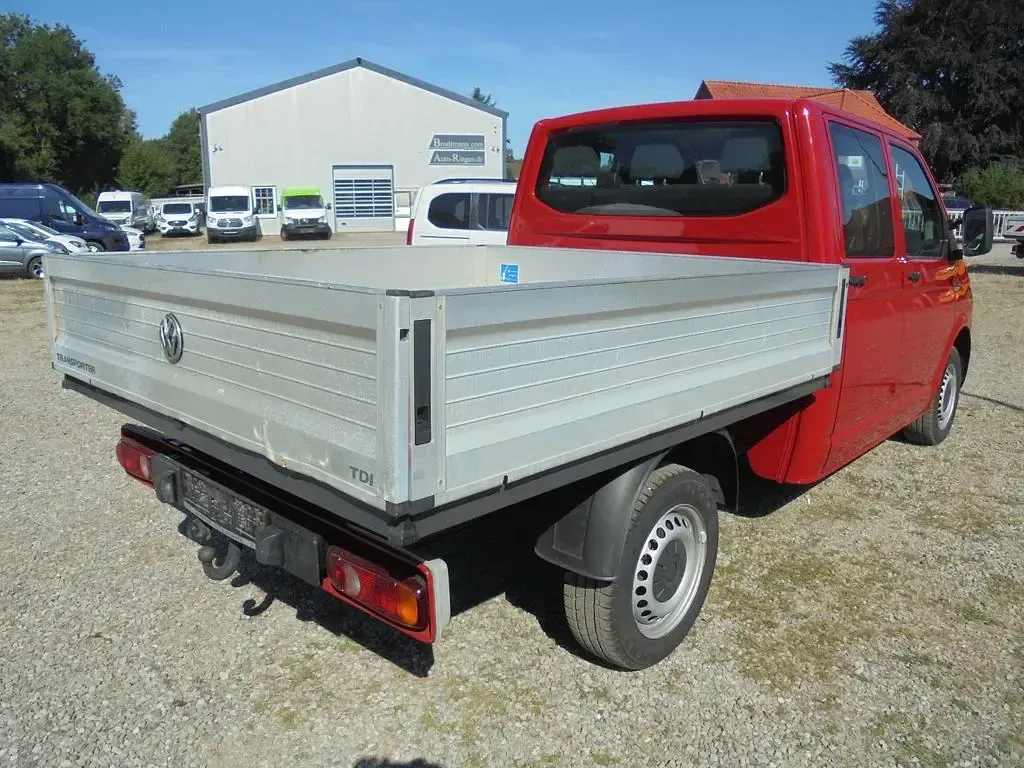 Gebraucht VW T6 114 PS (83 kW) 2017 Rot Van
