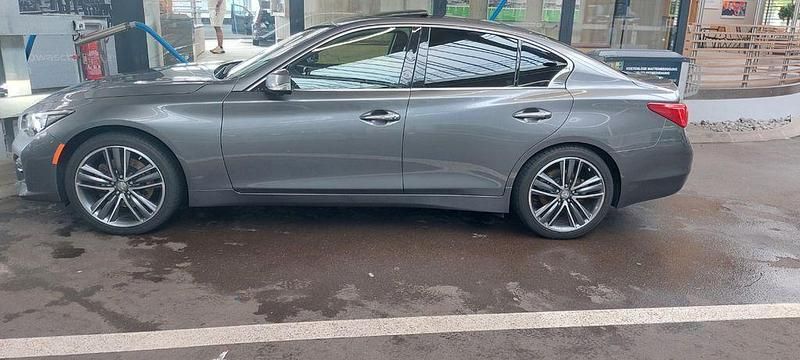 Gebraucht Infiniti Q50 Premium 211 PS (155 kW) 2016 Schwarz Limousine